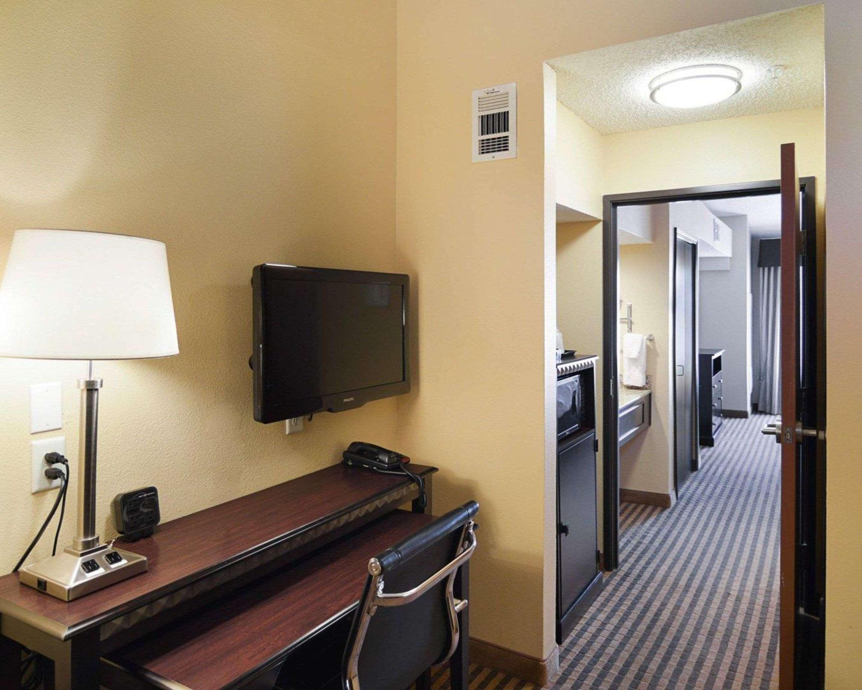 Comfort Suites Dfw Airport Irving Eksteriør bilde